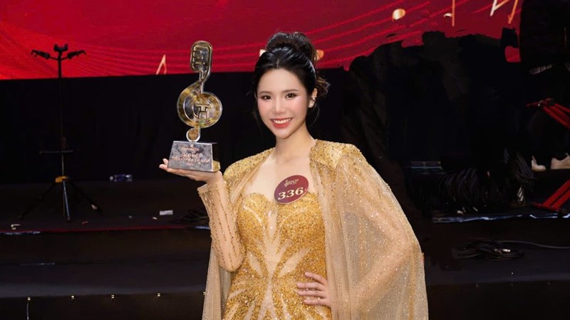 Giải Nhất dòng nhạc Thính phòng Tiếng hát Hà Nội 2025 Nguyễn Phương Anh hạnh phúc vì có “bệ đỡ” gia đình