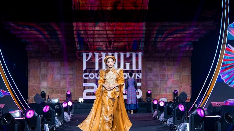 NTK Cao Minh Tiến và hành trình đưa khán giả về với sự tĩnh lặng của Tràng An qua thời trang 