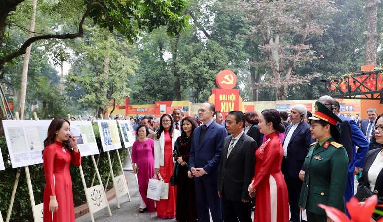 Khu Di tích Chủ tịch Hồ Chí Minh tại Phủ Chủ tịch tổ chức chuỗi hoạt động chào mừng Đại hội đại biểu toàn quốc lần thứ XIV của Đảng 