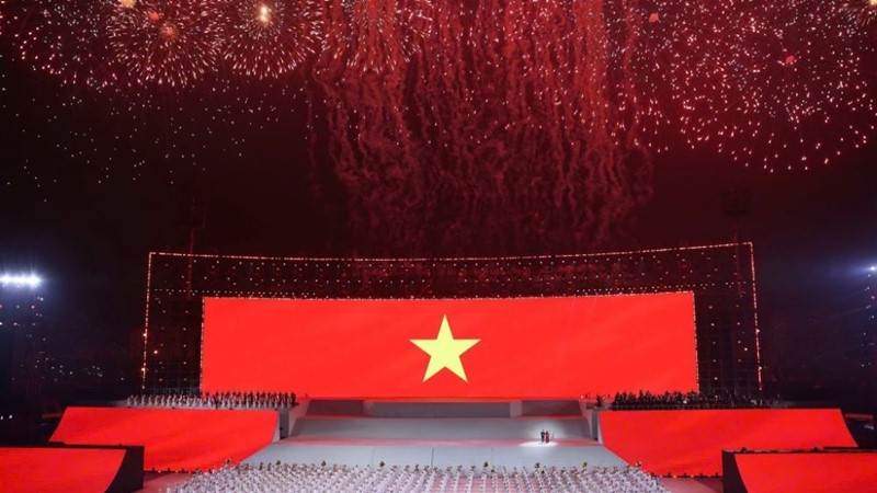 Dưới lá cờ vẻ vang của Đảng: khẳng định niềm tin vào cơ đồ rực rỡ của Tổ quốc bằng ngôn ngữ nghệ thuật 