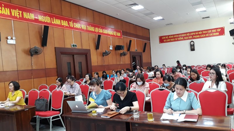 Hội LHPN Hà Nội tổ chức hội nghị nghiên cứu, học tập, quán triệt, triển khai nghị quyết của Đảng