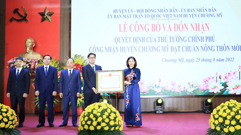  Đẩy mạnh phát triển nông nghiệp theo hướng sinh thái, ứng dụng công nghệ cao