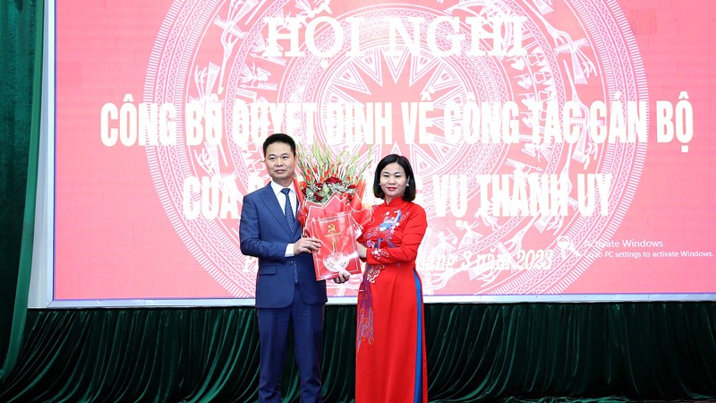 Đồng chí Nguyễn Xuân Thanh giữ chức Bí thư Huyện ủy Phú Xuyên