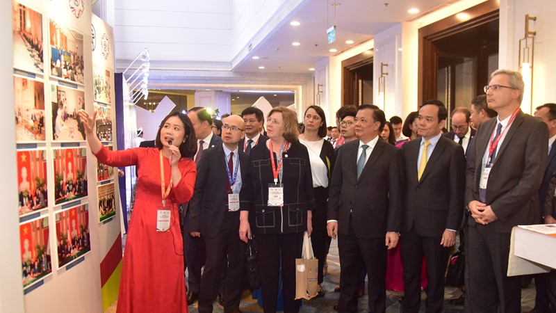 120 bức ảnh giới thiệu về quan hệ giữa Việt Nam - Pháp