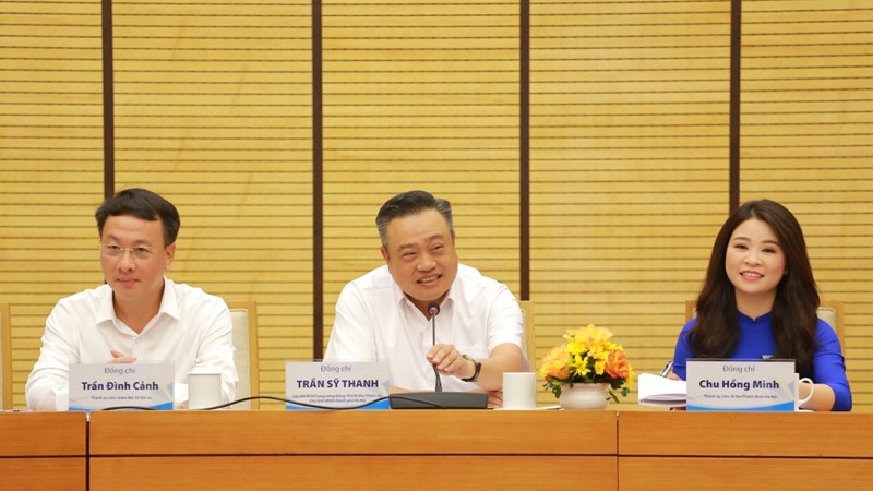 Chủ tịch UBND TP Hà Nội Trần Sỹ Thanh đối thoại với thanh niên Thủ đô