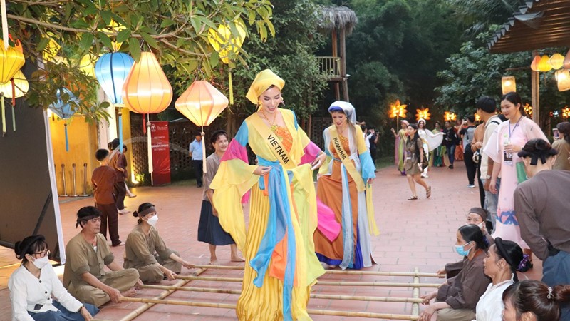 71 Hoa hậu Hòa bình quốc tế quảng bá du lịch tại Quốc Oai