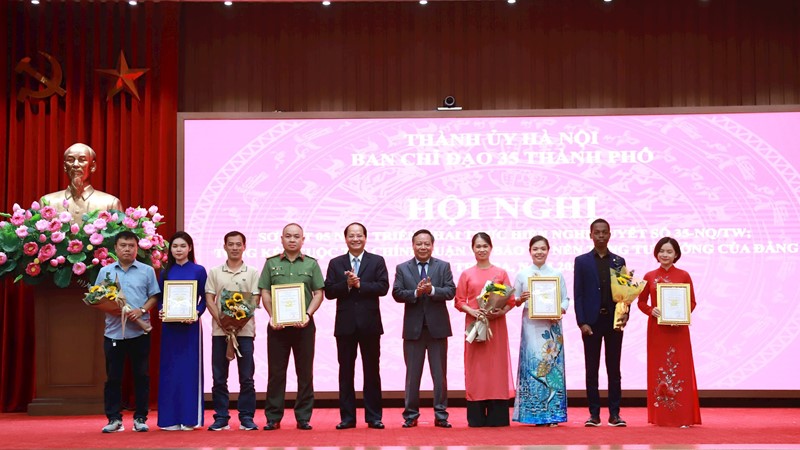 Hà Nội  đạt giải “Tập thể xuất sắc” cuộc thi chính luận về bảo vệ nền tảng tư tưởng của Đảng