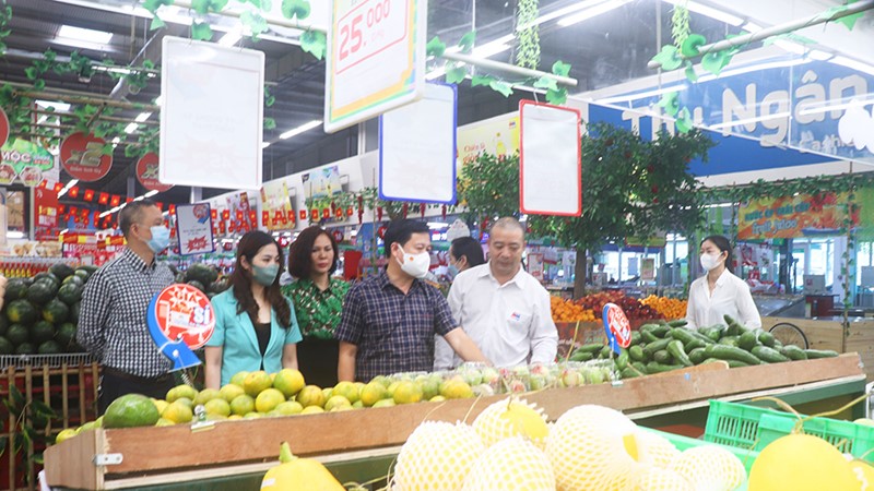 Hà Nội chuẩn bị tốt nhất các điều kiện phục vụ nhân dân Thủ đô vui xuân đón Tết