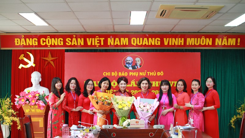 100% phiếu tín nhiệm bầu đồng chí Lê Quỳnh Trang làm Bí thư Chi bộ Báo Phụ nữ Thủ đô nhiệm kỳ 2025-2027