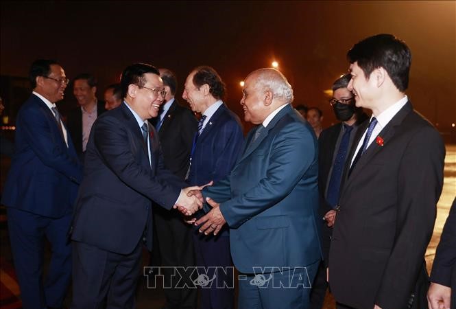 Chủ tịch Quốc hội Vương Đình Huệ lên đường thăm chính thức Cuba, Argentina và Đông Uruguay