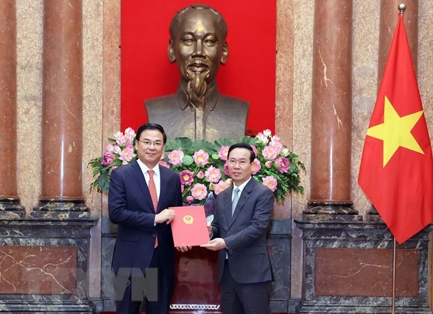 Chủ tịch nước trao quyết định bổ nhiệm Đại sứ Việt Nam tại Nhật Bản