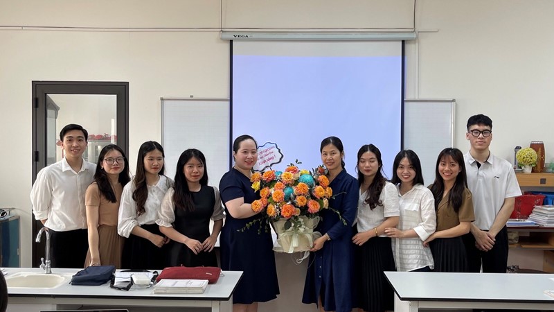 Nhà giáo Gen Z : Hứa hẹn mang đến  “làn gió mới” trong giáo dục