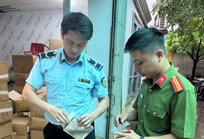Hà Nội: Phát hiện 15.000 sản phẩm mặt nạ dưỡng da nhập lậu