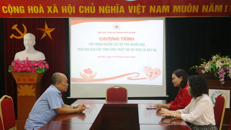 Hội Chữ thập đỏ TP Hà Nội: Tiếp nhận ủng hộ hoạt động nhân đạo