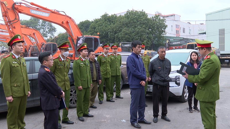 Bắt 02 lãnh đạo và 03 nhân viên của Trung tâm đăng kiểm 29-07D ở Hà Nội