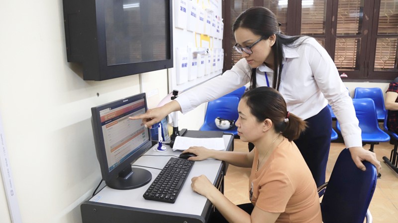 Bố trí cán bộ, công chức cấp xã sau sắp xếp đơn vị bảo đảm đúng số lượng