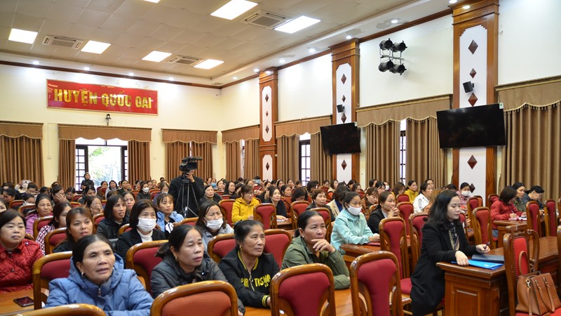  Tập huấn nghiệp vụ công tác hội cho hội viên phụ nữ