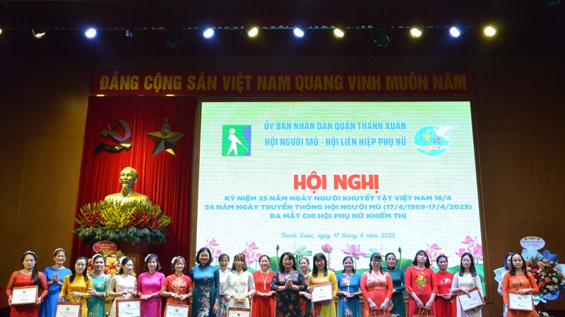 Kỷ niệm 25 năm ngày Người khuyết tật Việt Nam, ra mắt Chi hội phụ nữ khiếm thị Quận Thanh Xuân