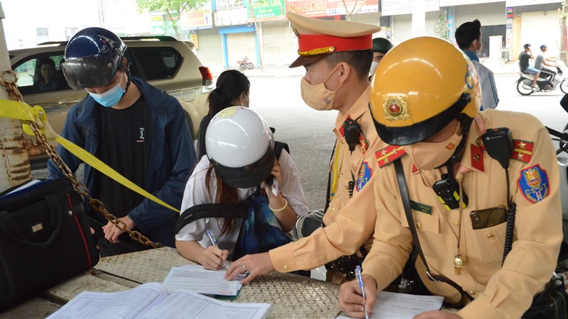 “Không có vùng cấm, ngoại lệ” trong xử lý vi phạm trật tự an toàn giao thông