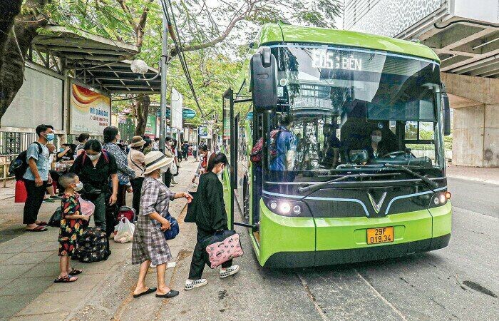 Hà Nội: 6 tháng đầu năm, hơn 220 triệu hành khách sử dụng vận tải công cộng