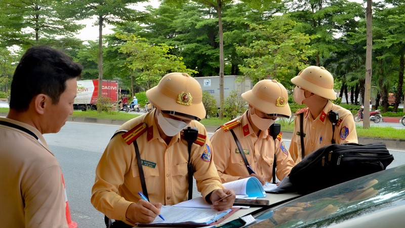 Tập trung xử lý nghiêm các trường hợp xe khách vi phạm trên địa bàn