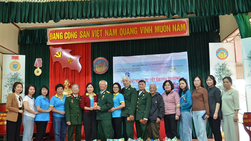 Đời đời nhớ ơn các anh hùng liệt sĩ và Mẹ Việt Nam anh hùng