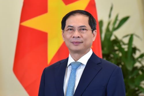 Ngoại giao Việt Nam: Tận tụy phụng sự Tổ quốc, phục vụ Nhân dân