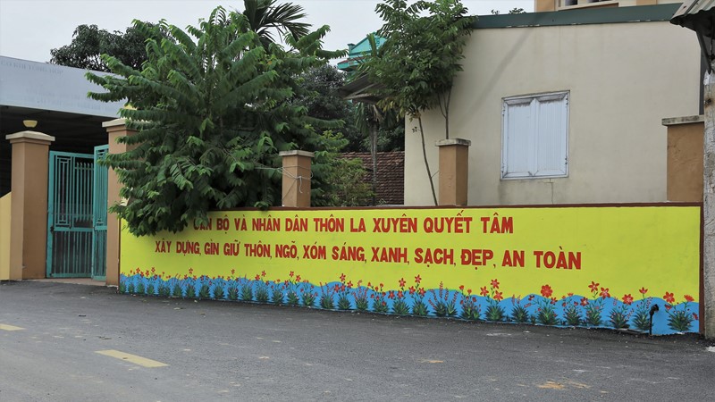 Huyện Ba Vì hoàn thành mục tiêu “Giữ gìn ngõ phố xanh, sạch, trang hoàng đường phố đẹp”