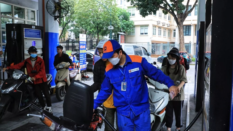 Giá xăng tăng mạnh chiều 21/7