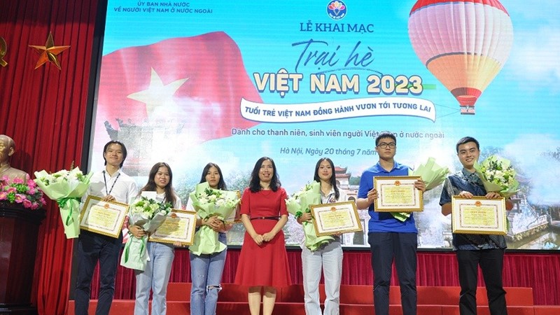 Công tác người Việt Nam ở nước ngoài: Kết luận 12 đã thực sự đi vào đời sống