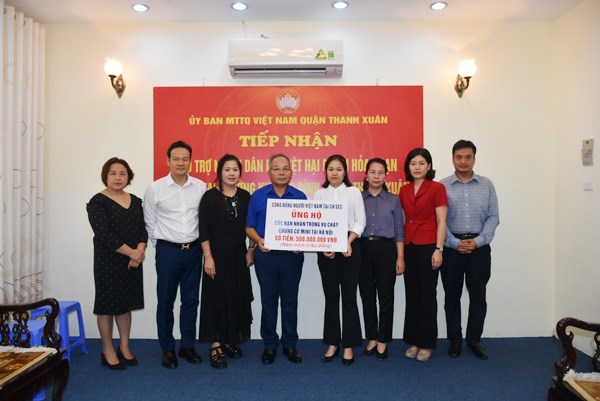 Cộng đồng người Việt tại Séc hỗ trợ các nạn nhân vụ cháy chung cư mini tại Hà Nội