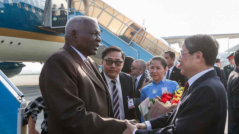 Chủ tịch Quốc hội Cuba thăm Việt Nam