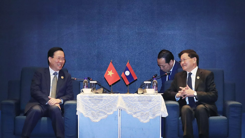 Phát huy hơn nữa quan hệ chính trị gắn bó Việt-Lào