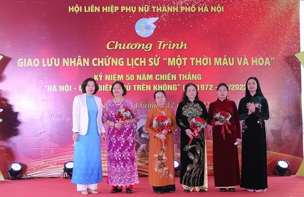 Chiến thắng của ý chí và chủ nghĩa anh hùng cách mạng