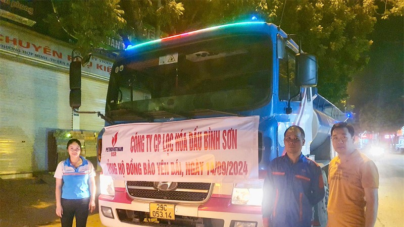 BSR hỗ trợ hơn 93.000 lít xăng dầu cho các tỉnh phía Bắc để cứu trợ bão lũ