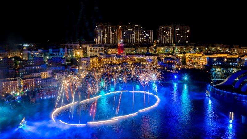  Show diễn pháo hoa và nghệ thuật thể thao mạo hiểm sẽ trở lại Thị trấn Hoàng Hôn tháng 11 này