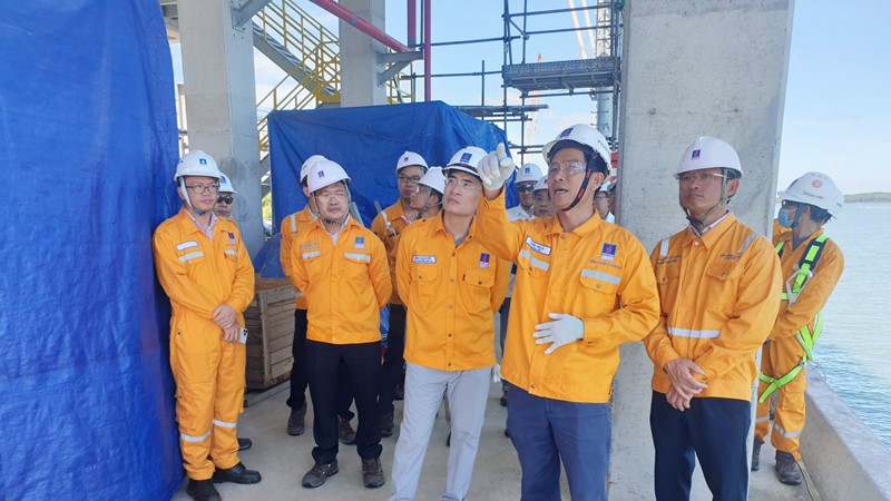 Lãnh đạo PV GAS đến thăm và làm việc tại công trình Dự án Kho chứa LNG 1MMTPA Thị Vải 