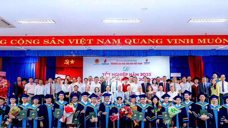 Tổng công ty Khí Việt Nam và các đơn vị trực thuộc tài trợ Quỹ “Phát triển sinh viên/Học bổng hỗ trợ sinh viên” 