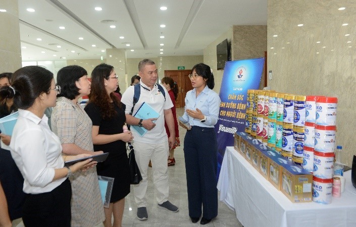 Có nên cho người bệnh nhịn ăn trước và sau khi phẫu thuật?