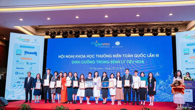 VIETSPEN VÀ VINAMILK ĐỒNG HÀNH TỔ CHỨC HỘI NGHỊ KHOA HỌC TOÀN QUỐC VỀ DINH DƯỠNG CHO GẦN 400 NHÂN VIÊN Y TẾ 