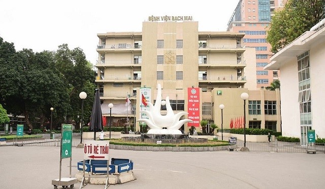 ABBANK ủng hộ 2 tỷ đồng hỗ trợ Bệnh viện Bạch Mai trong giai đoạn cao điểm chống dịch COVID-19