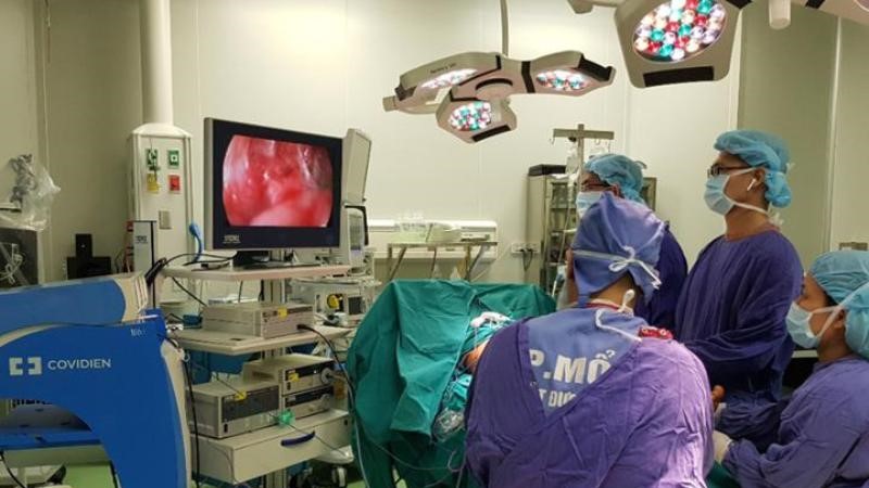 Tiêm mỡ nhân tạo, nữ bệnh nhân hoại tử mông hơn 6 tháng