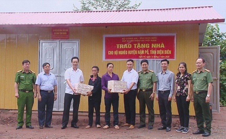 Khởi sắc cuộc sống mới của bà con vùng biên giới Nậm Pồ