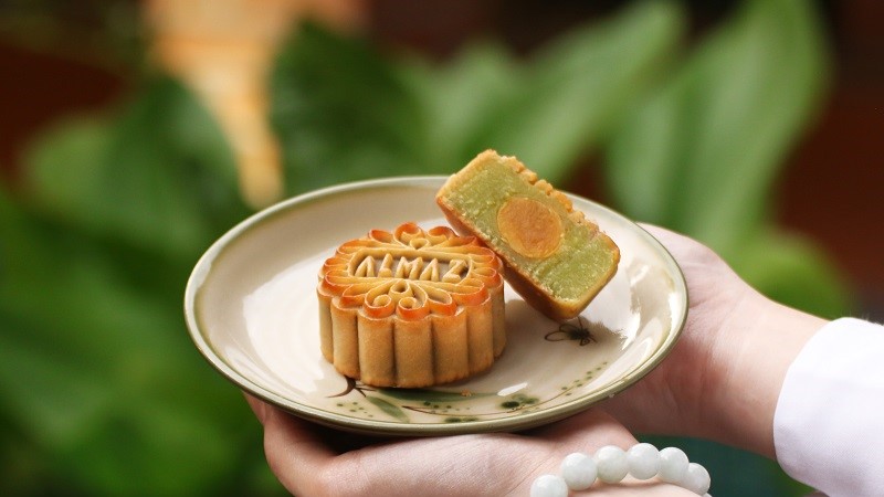 Bánh trung thu tươi Almaz gói trọn tinh hoa ẩm thực Hà thành