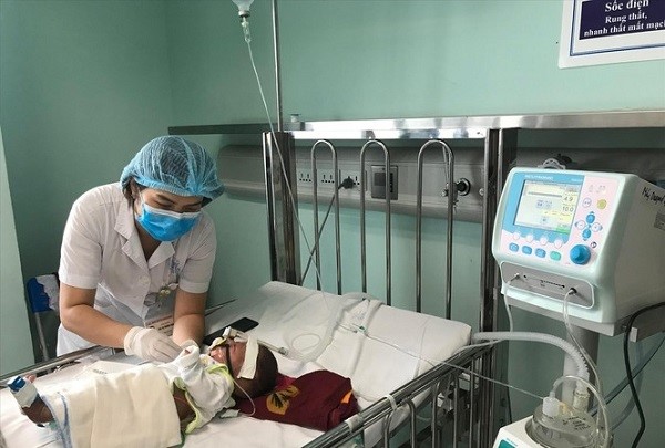 Giao mùa, gia tăng bệnh nhi nhập viện do mắc virus hợp bào