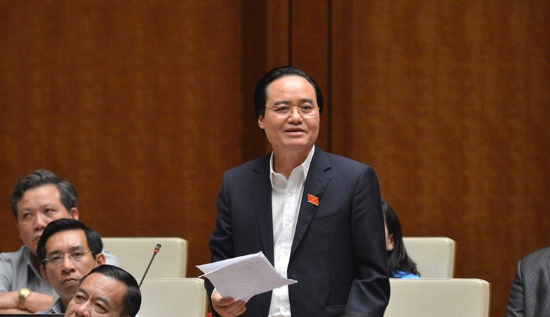 Khi một bộ sách giáo khoa chỉnh sửa là việc làm có phạm vi lớn