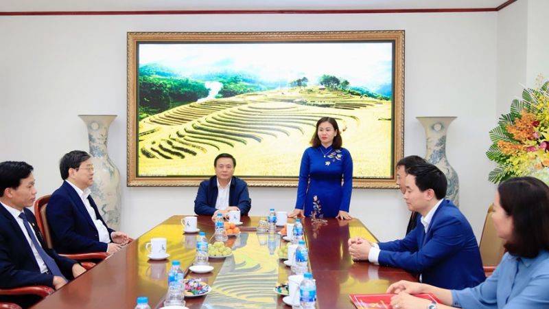 Lãnh đạo TP Hà Nội chúc mừng Học viện Chính trị quốc gia Hồ Chí Minh nhân kỷ niệm 38 năm Ngày Nhà giáo Việt Nam