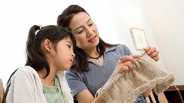 Đông về nhớ áo ấm mẹ đan