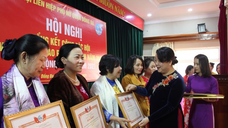 Một năm hành động thiết thực vì phụ nữ và trẻ em