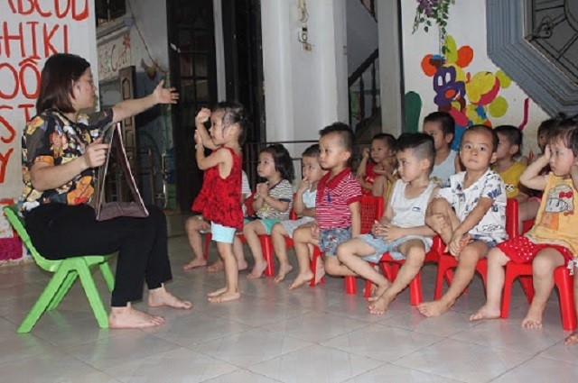 Tham gia hỗ trợ các nhóm trẻ độc lập tư thục